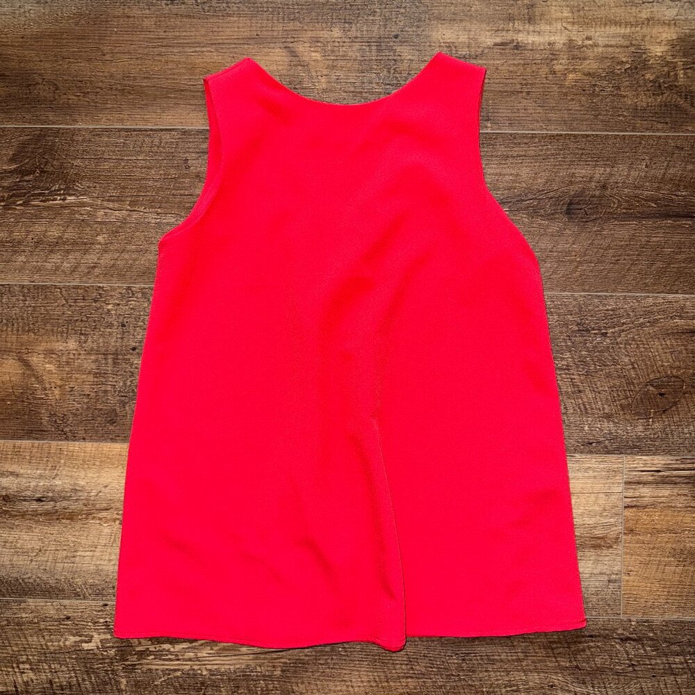 2Hearts red sleeveless blouse Size Small